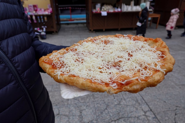 What is NY style pizza? Is It Safe For You?
